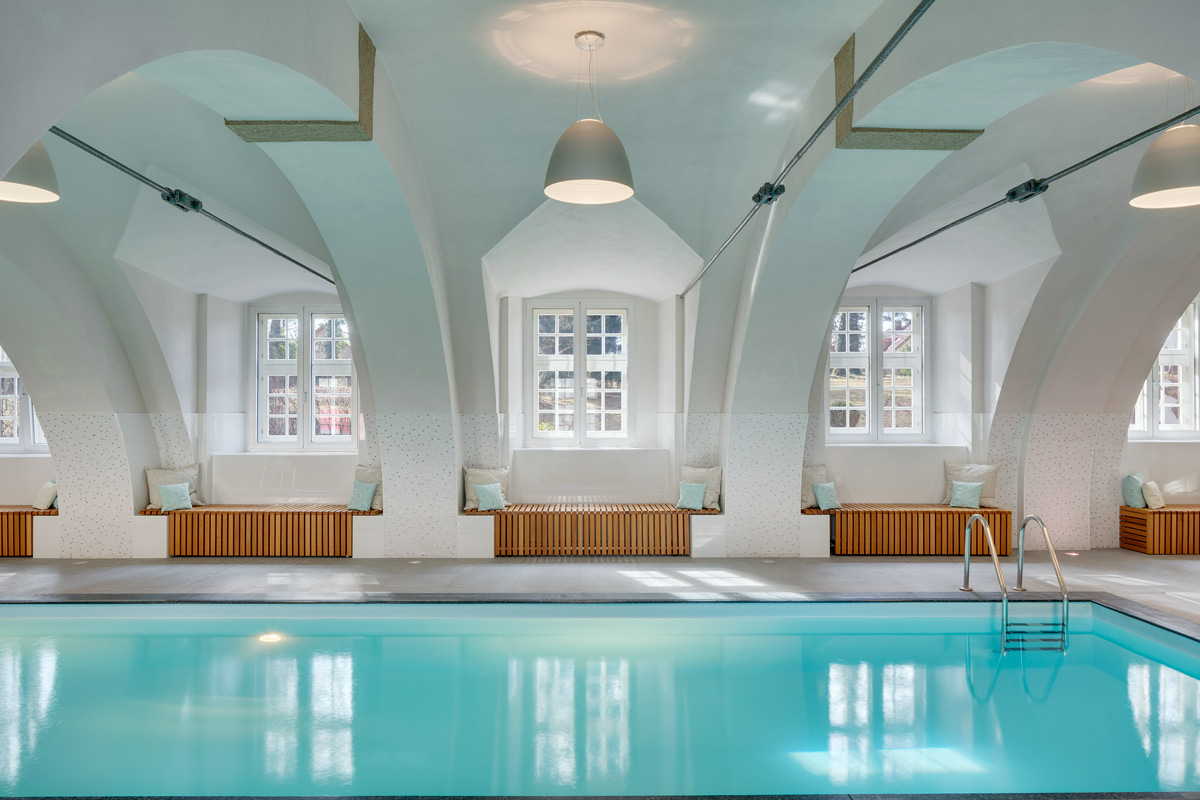 Swimming pool at Chateau Herálec Boutique Hotel & Spa by L'occitane 