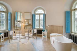 Bathroom of the Presidential suite at Chateau Herálec Boutique Hotel & Spa by L'occitane