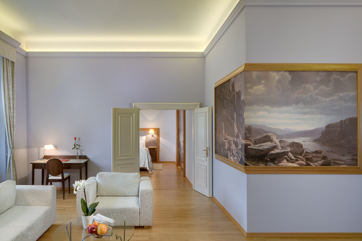 Grande luxury suite at Chateau Herálec Boutique Hotel & Spa by L'occitane 